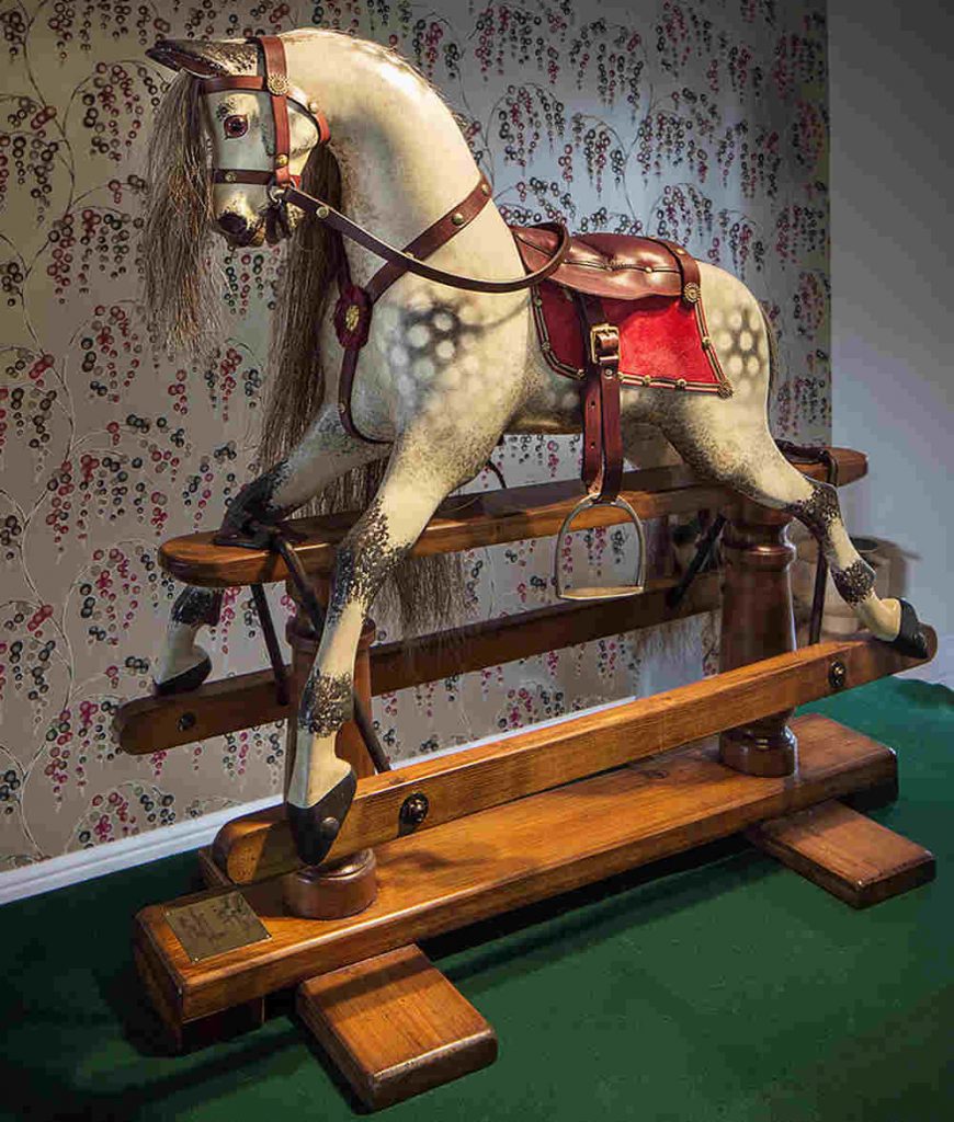 PRESTON Lines 1880 small restored rocking horse